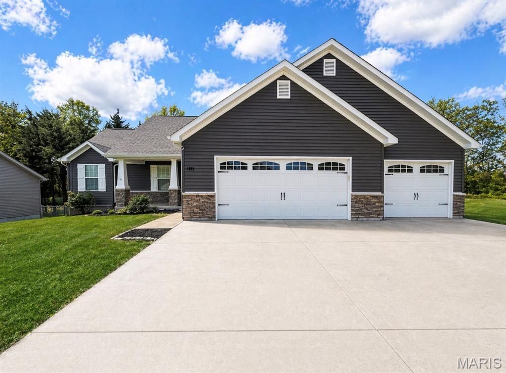 1005 Busch Drive, Warrenton, MO 63383