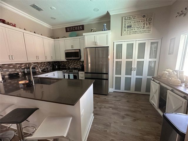 14127 SW 161st Place, Miami, FL 33196