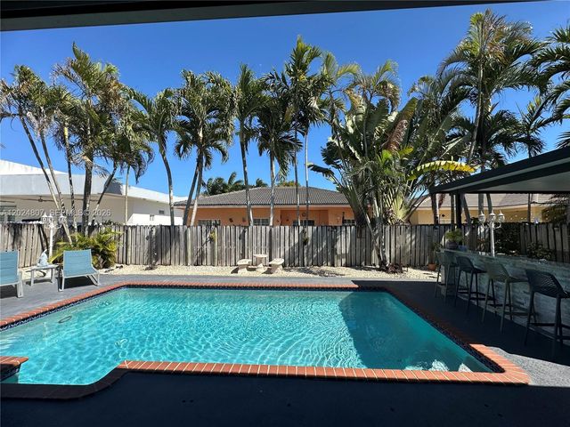14127 SW 161st Place, Miami, FL 33196