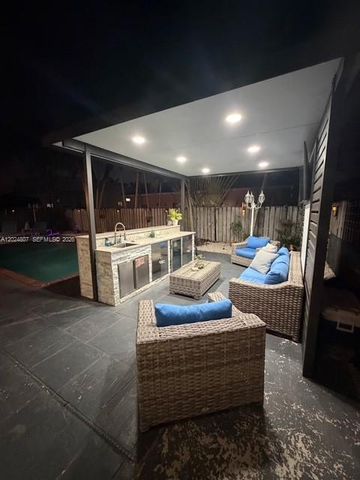 14127 SW 161st Place, Miami, FL 33196