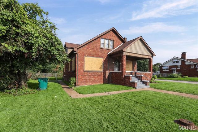 737 Vogel Place, East St Louis, IL 62205