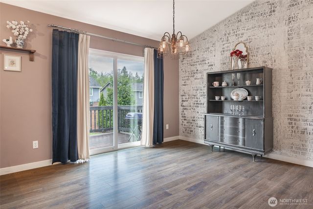 7063 E Nightingale Street, Port Orchard, WA 98366
