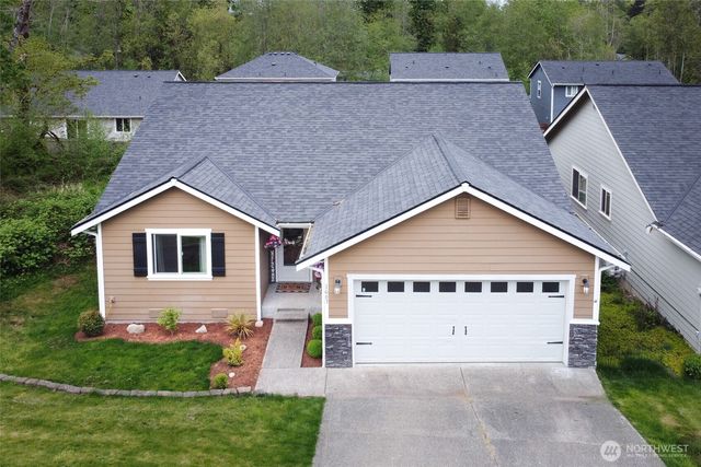 7063 E Nightingale Street, Port Orchard, WA 98366