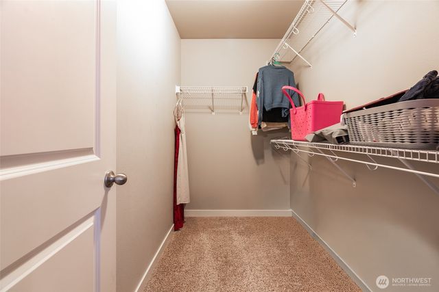 7063 E Nightingale Street, Port Orchard, WA 98366