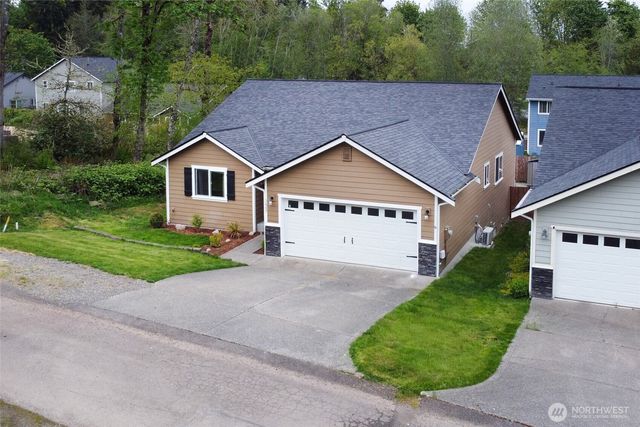 7063 E Nightingale Street, Port Orchard, WA 98366