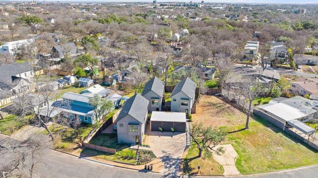 4601 Hank Ave 3, Austin, TX 78745