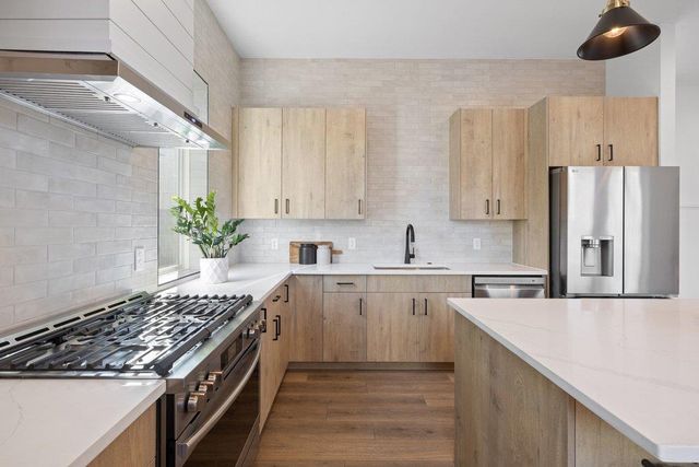 4601 Hank Ave 3, Austin, TX 78745