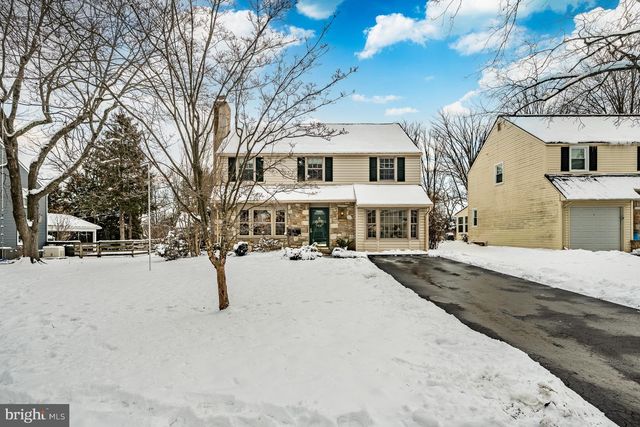 303 GREENHILL RD, Willow Grove, PA 19090