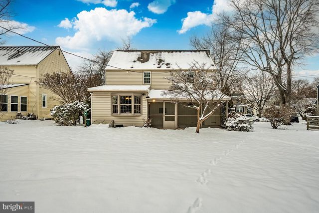 303 GREENHILL RD, Willow Grove, PA 19090