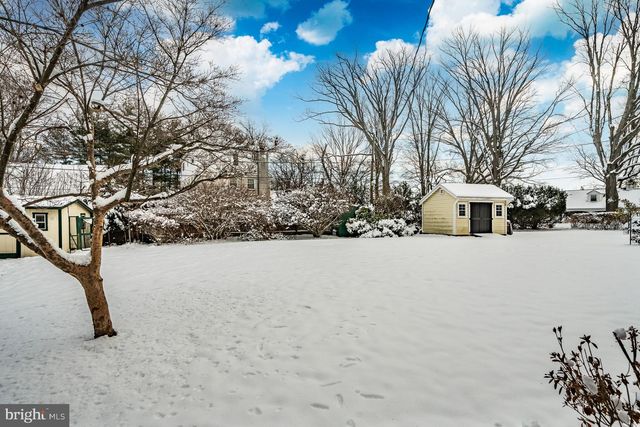 303 GREENHILL RD, Willow Grove, PA 19090