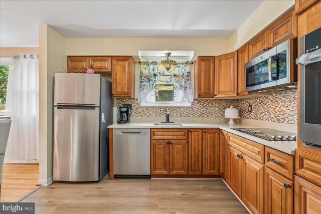 5309 ACORN DR, Temple Hills, MD 20748
