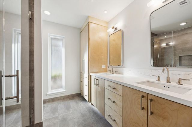 11126 Atwell Drive, Houston, TX 77096