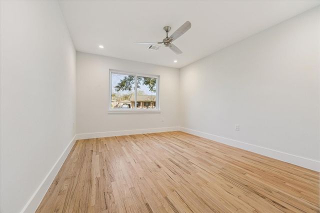 11126 Atwell Drive, Houston, TX 77096