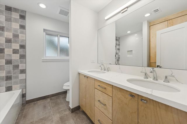 11126 Atwell Drive, Houston, TX 77096