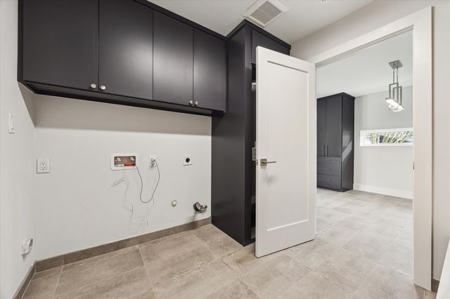 11126 Atwell Drive, Houston, TX 77096