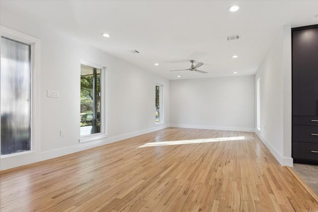 11126 Atwell Drive, Houston, TX 77096