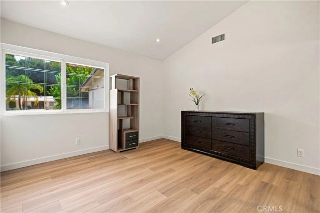 5777 Valerie Avenue, Woodland Hills, CA 91367