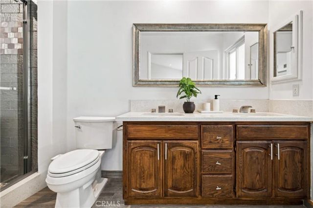 5777 Valerie Avenue, Woodland Hills, CA 91367