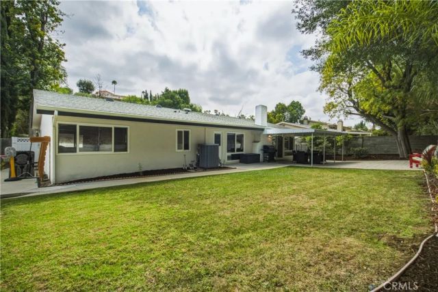 5777 Valerie Avenue, Woodland Hills, CA 91367