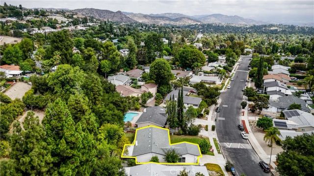 5777 Valerie Avenue, Woodland Hills, CA 91367