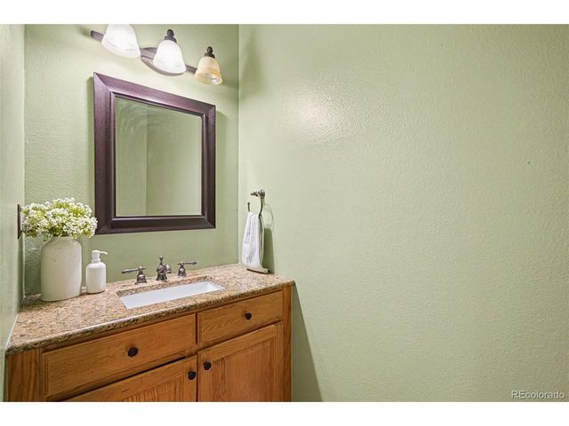 9231 Millcreek Ct, Highlands Ranch, CO 80126