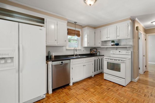 19 Jefferson Road, Northborough, MA 01532