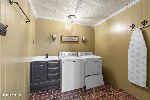 1179 W 14th Street, Crowley, LA 70526
