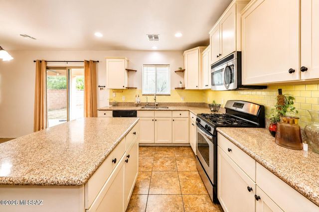 13416 N Piemonte Way, Oro Valley, AZ 85737
