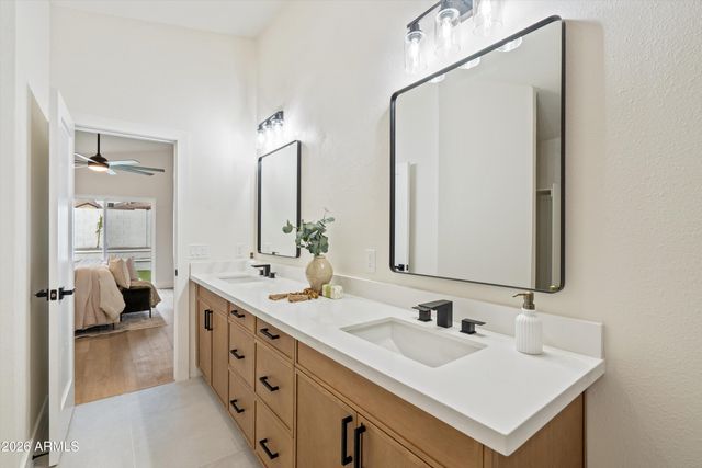 6432 E PARADISE Lane, Scottsdale, AZ 85254