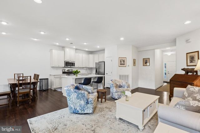 18 THORNTON DR, Ocean View, DE 19970