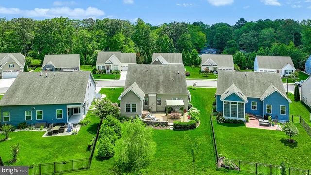 18 THORNTON DR, Ocean View, DE 19970