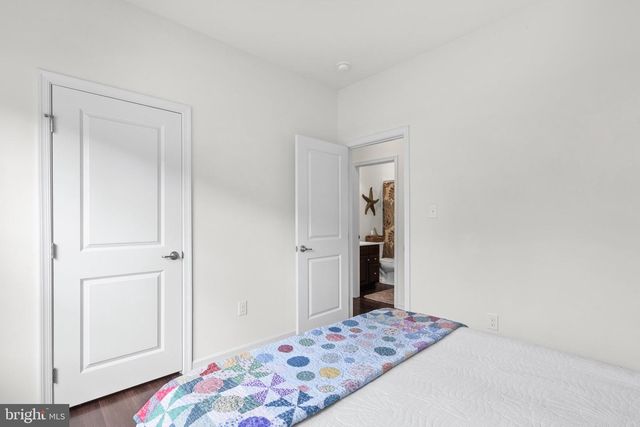 18 THORNTON DR, Ocean View, DE 19970