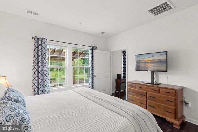 18 THORNTON DR, Ocean View, DE 19970