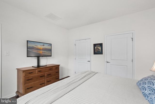 18 THORNTON DR, Ocean View, DE 19970