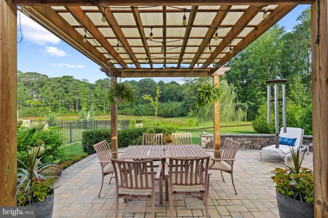 18 THORNTON DR, Ocean View, DE 19970