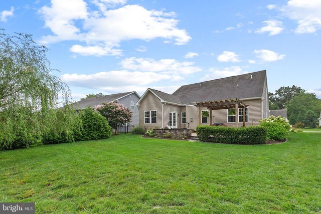 18 THORNTON DR, Ocean View, DE 19970