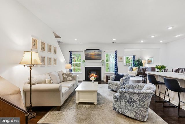 18 THORNTON DR, Ocean View, DE 19970