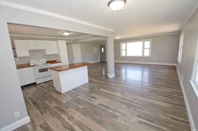 479 E Covered Bridge Road, Attica, IN 47918