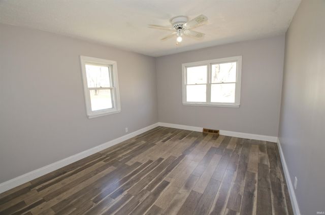 479 E Covered Bridge Road, Attica, IN 47918