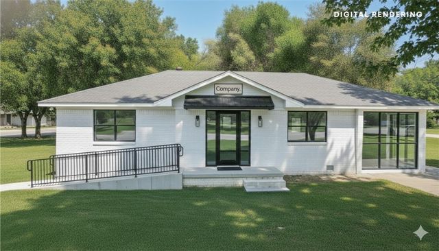 1100 E Huntsville Avenue, Springdale, AR 72764