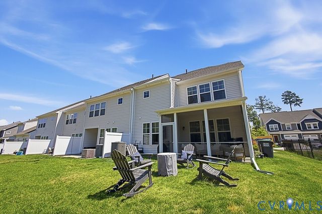 18517 Palisades Rdg, Moseley, VA 23120