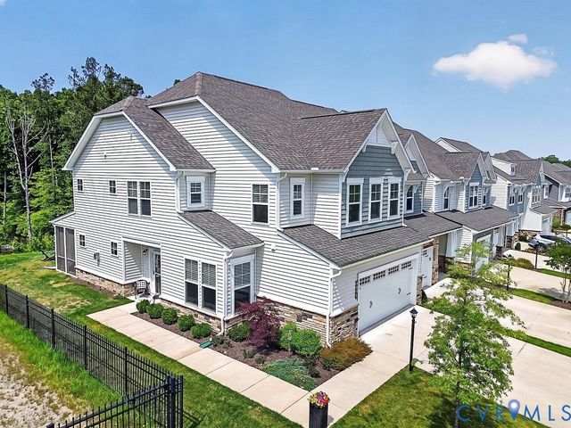 18517 Palisades Rdg, Moseley, VA 23120
