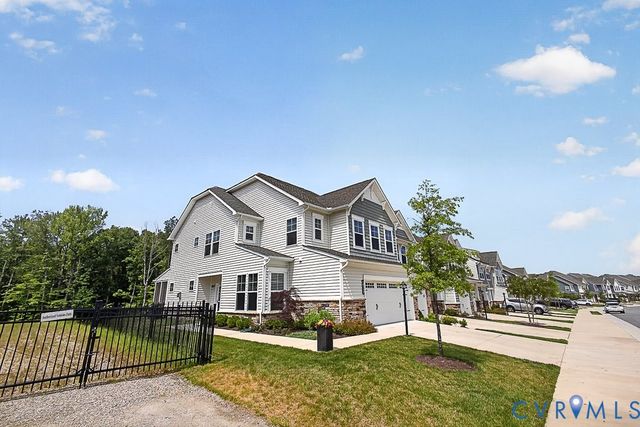 18517 Palisades Rdg, Moseley, VA 23120