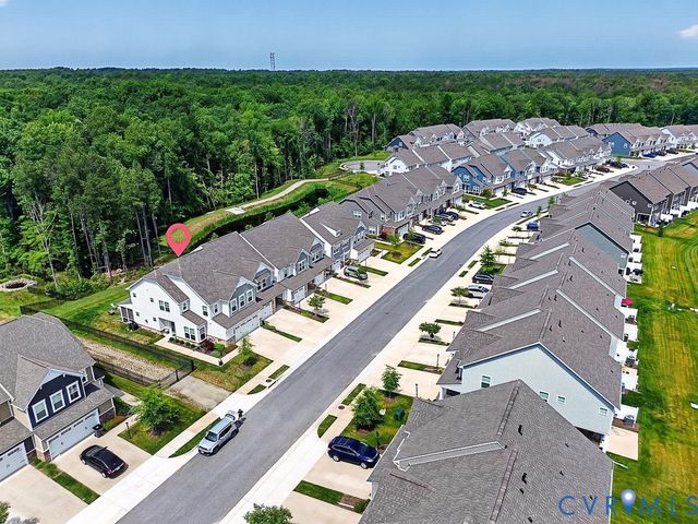 18517 Palisades Rdg, Moseley, VA 23120