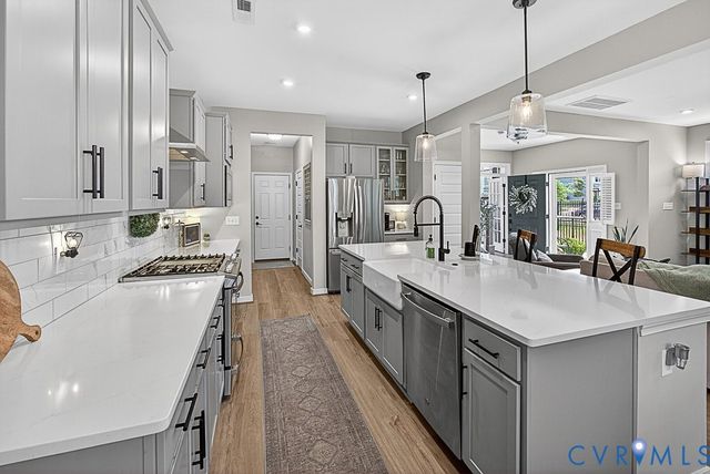 18517 Palisades Rdg, Moseley, VA 23120