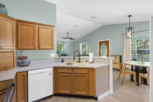1322 Truman Dr, St Augustine, FL 32084
