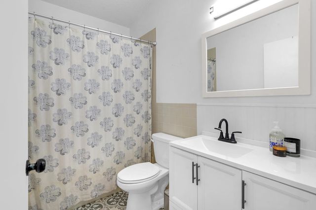 1322 Truman Dr, St Augustine, FL 32084