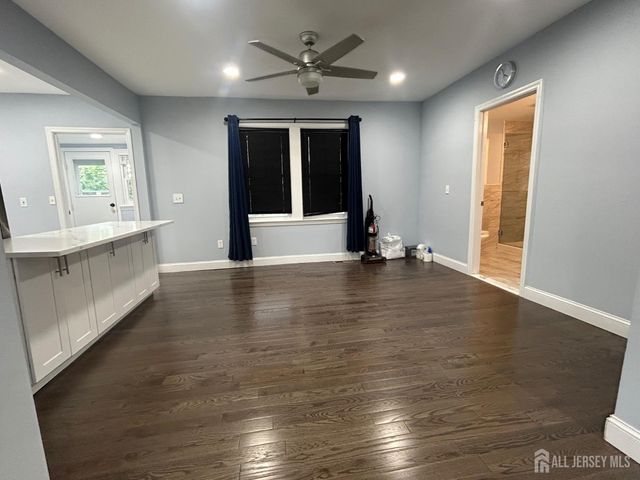 190 Green Street, Woodbridge Proper, NJ 07095