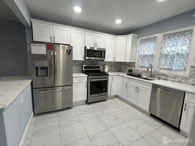 190 Green Street, Woodbridge Proper, NJ 07095