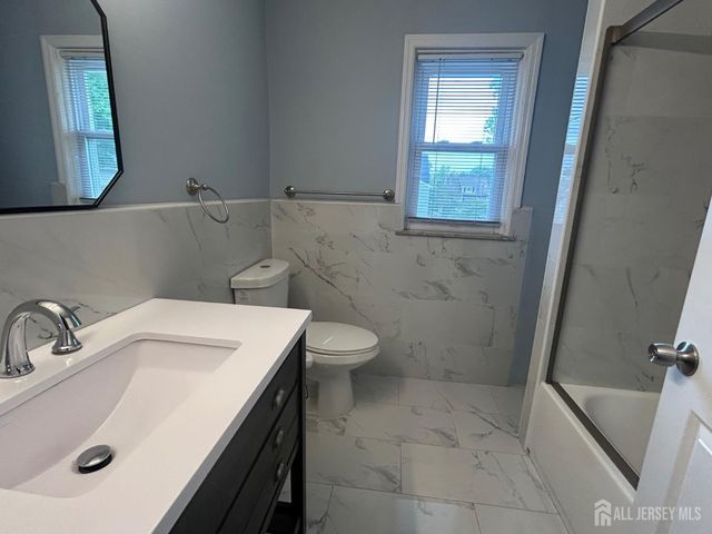 190 Green Street, Woodbridge Proper, NJ 07095